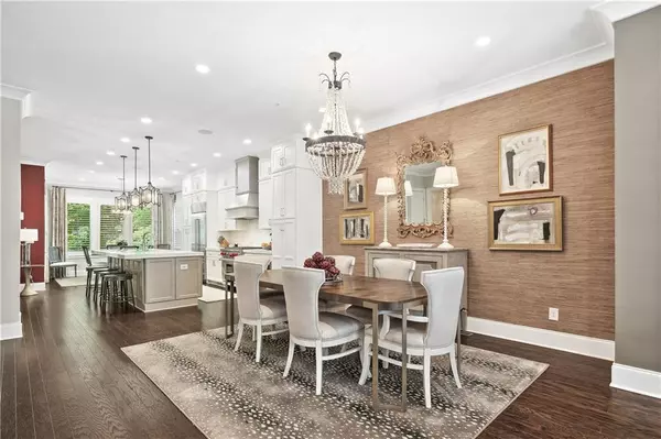 Sandy Springs, GA 30342,4538 Collins AVE