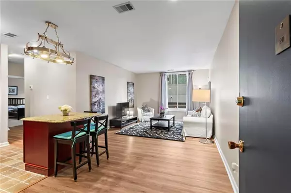 1421 Peachtree ST NE #211, Atlanta, GA 30309