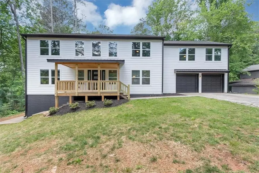 212 LAKE FOREST DR, Acworth, GA 30102