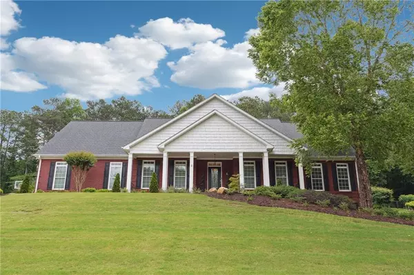 825 Kennedy CT, Loganville, GA 30052