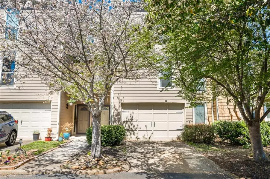 1127 Riverbend Club DR SE, Atlanta, GA 30339
