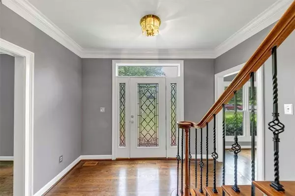 Roswell, GA 30075,395 Clubfield DR