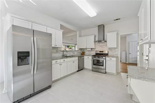 Roswell, GA 30075,5035 Pattingham DR