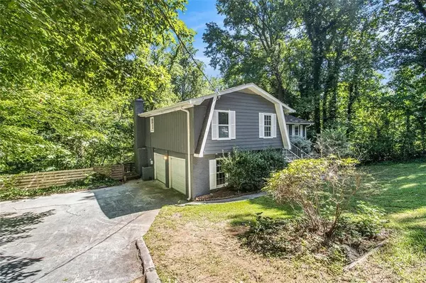 Stone Mountain, GA 30087,5862 SIMONE DR
