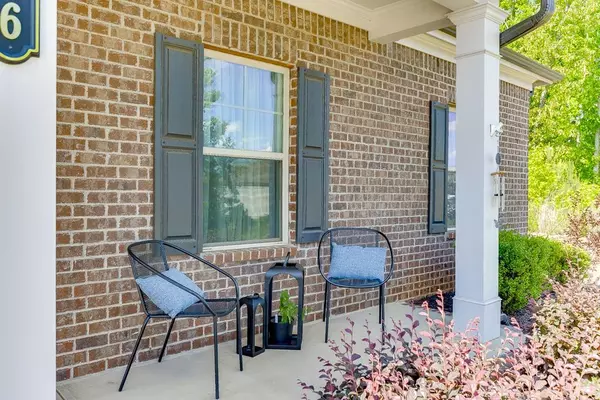Flowery Branch, GA 30542,7016 Lancaster XING