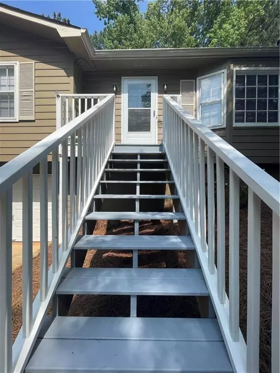 Canton, GA 30115,290 Carmon DR
