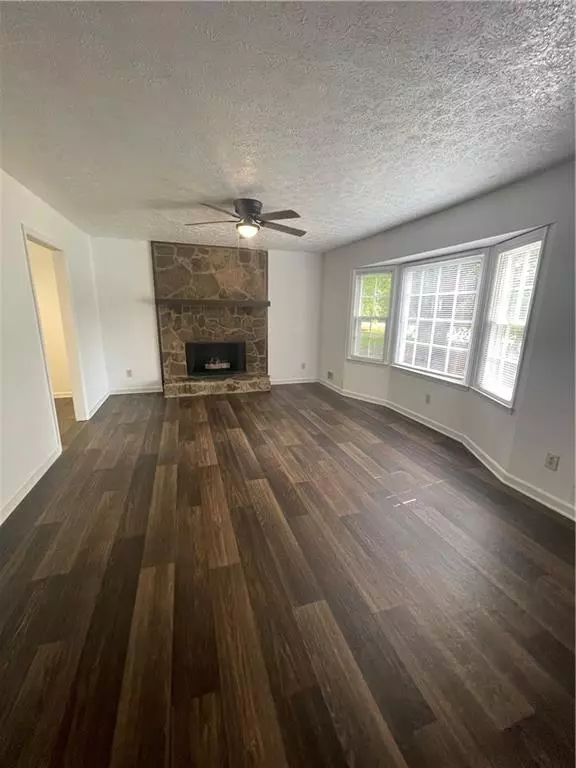 Canton, GA 30115,290 Carmon DR
