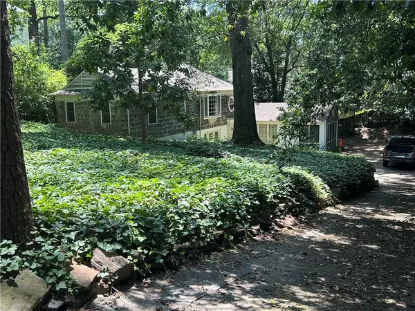 Atlanta, GA 30305,181 Eureka DR NE