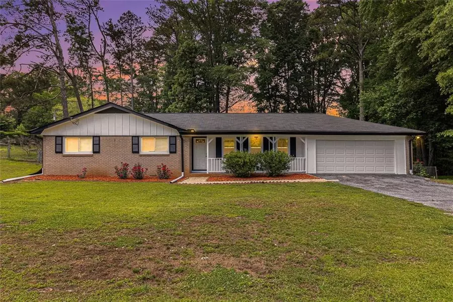1753 POUNDS RD, Stone Mountain, GA 30087