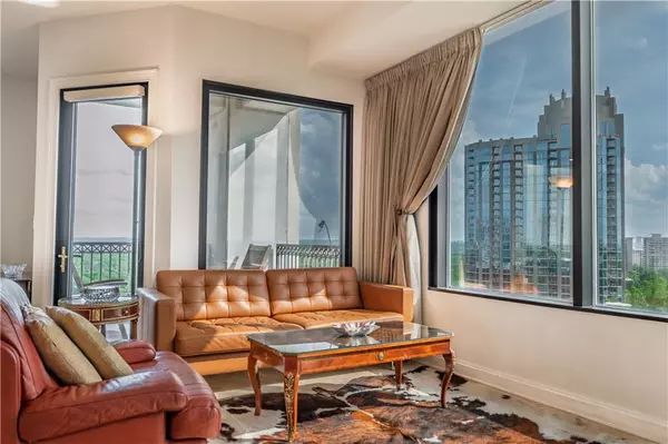 Atlanta, GA 30305,2828 Peachtree RD NW #1501
