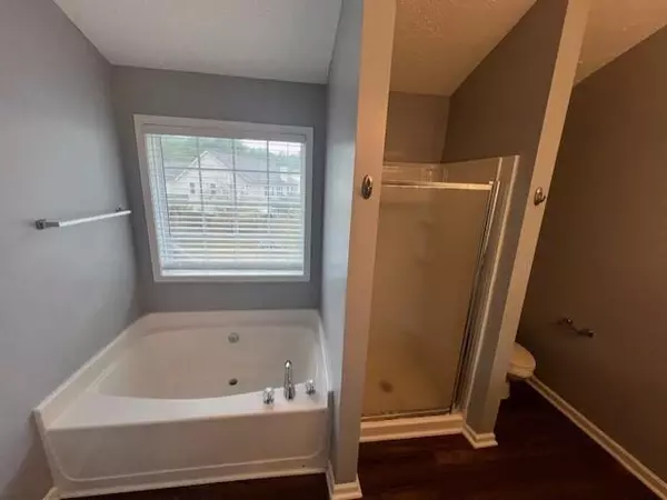 Newnan, GA 30263,156 N Square LN