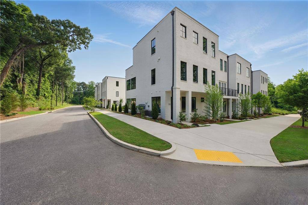 Atlanta, GA 30318,2202 Carlton CT #7