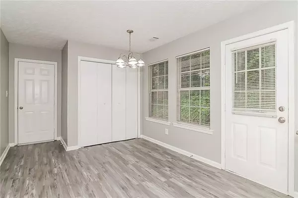 Atlanta, GA 30349,5229 Kirk DR