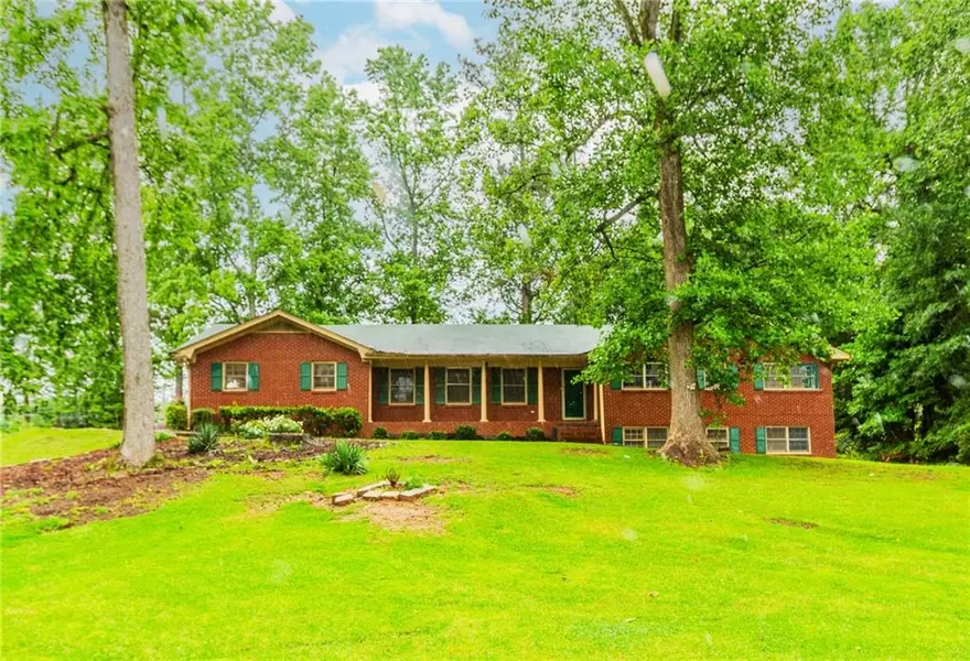201 Smithstone PATH, Fayetteville, GA 30214