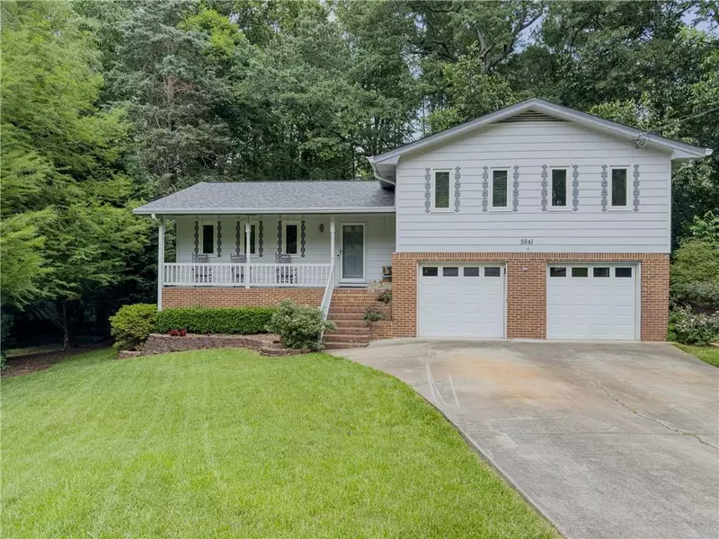 5841 Covered Wagon TRL, Lilburn, GA 30047