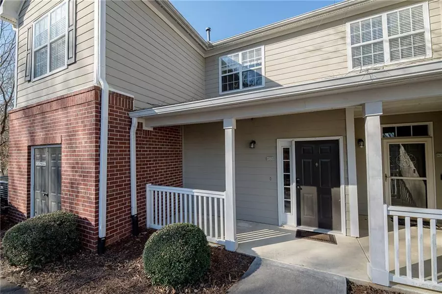 2114 Woodland LN, Alpharetta, GA 30009