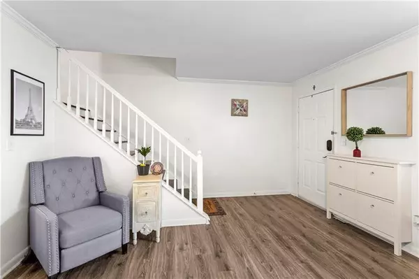 Atlanta, GA 30328,6900 Roswell RD #3N