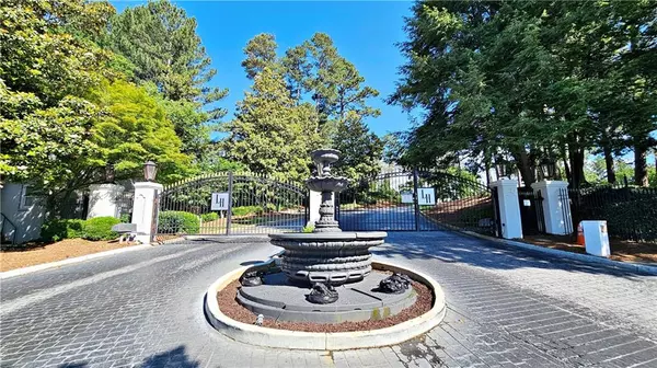 Atlanta, GA 30324,3304 Pine Heights DR NE