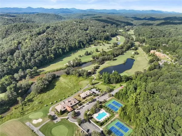 Dahlonega, GA 30533,737 High Trestle CT