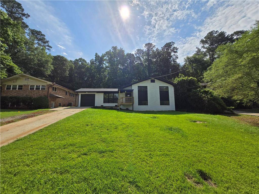 Decatur, GA 30032,2400 Glenrock DR