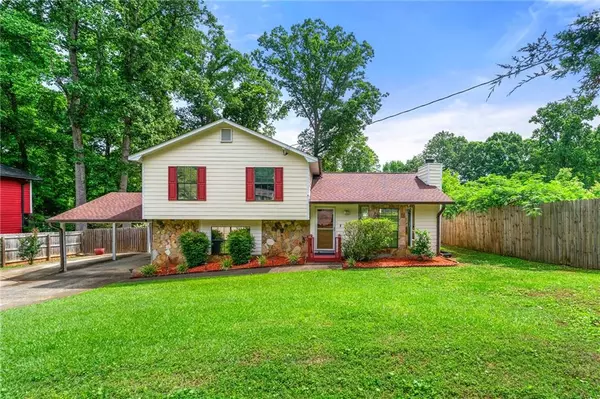 273 Hardwood LN,  Lawrenceville,  GA 30044