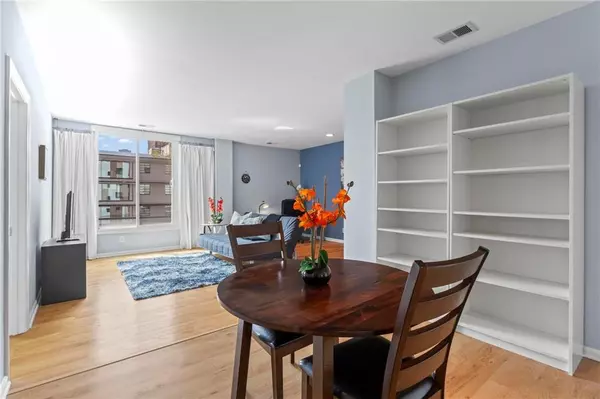 Atlanta, GA 30309,1421 Peachtree ST NE #304