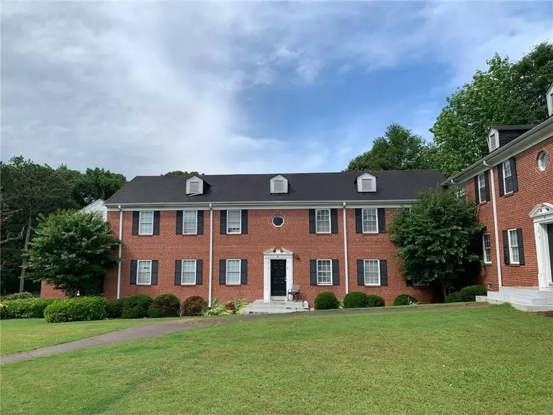 2367 Cascade RD #B7, Atlanta, GA 30311