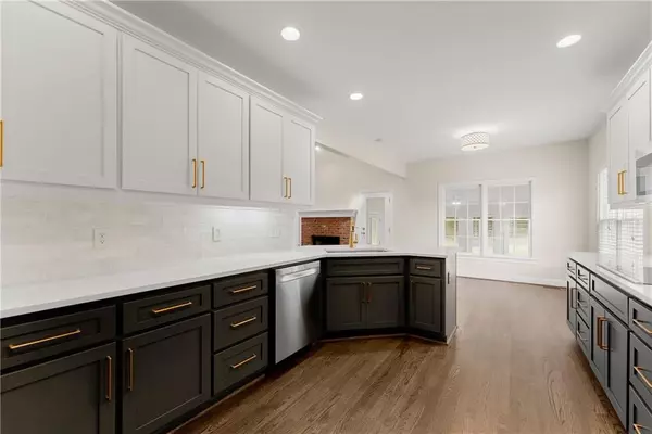 Cumming, GA 30041,3040 Larkspur CT