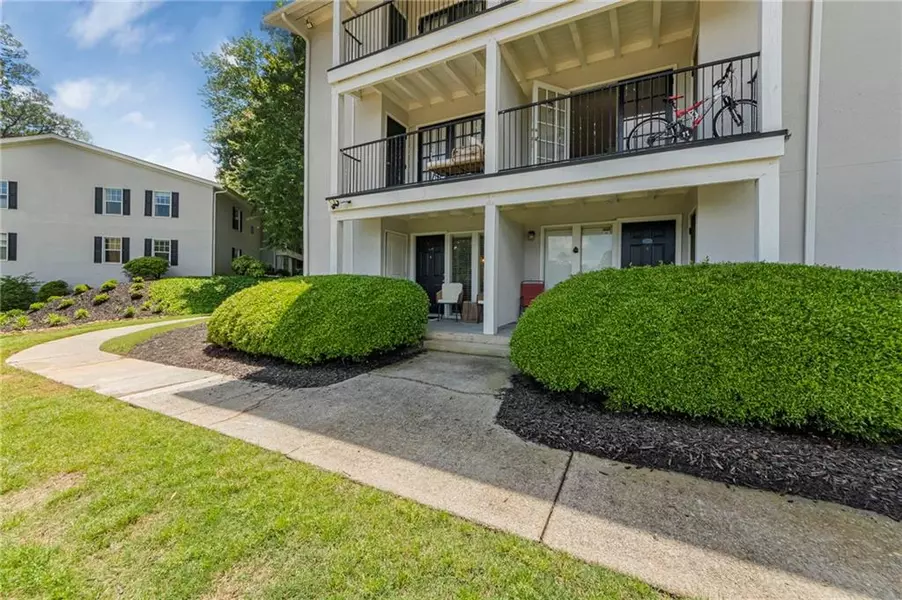 1150 Collier RD NW #D20, Atlanta, GA 30318