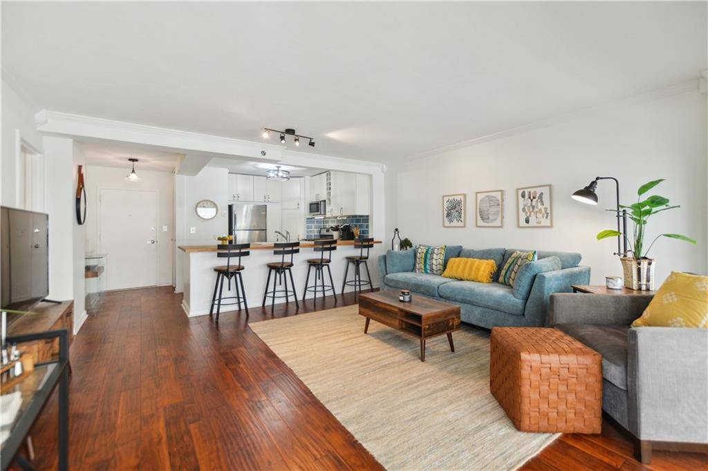 Atlanta, GA 30308,620 Peachtree ST NE #403