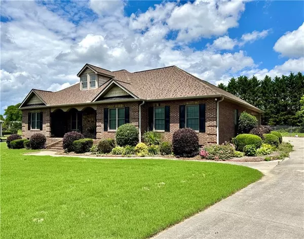 167 Techview DR SW, Calhoun, GA 30701