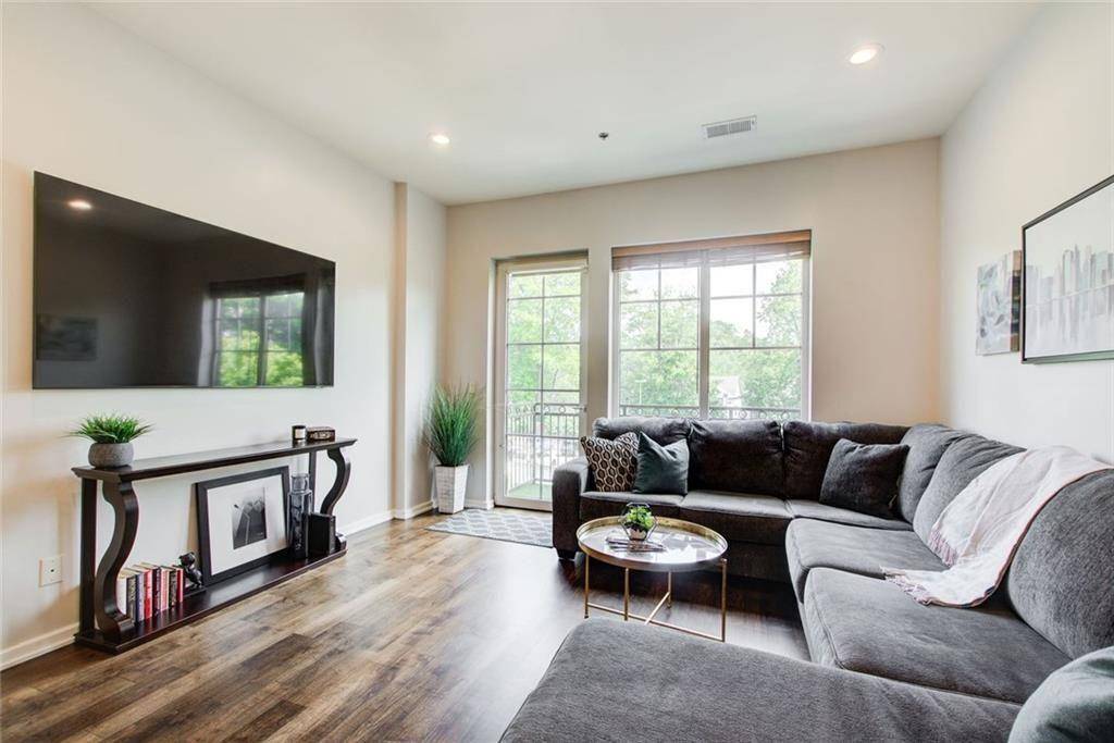 Brookhaven, GA 30319,1418 Dresden DR NE #385