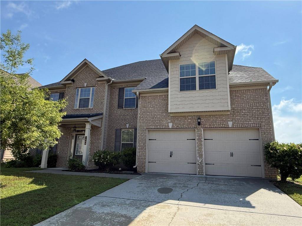 3488 Woodshade DR, Loganville, GA 30052
