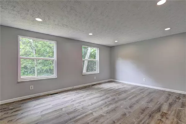 Norcross, GA 30093,1492 Harbins RD