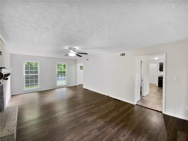 Jonesboro, GA 30236,8683 Twin Oaks DR