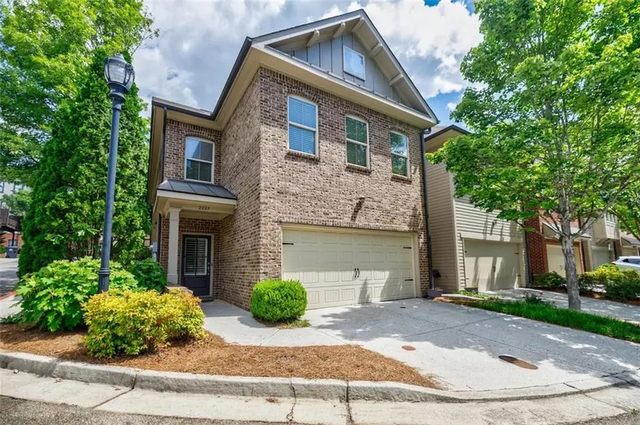2227 W Village LN SE, Smyrna, GA 30080