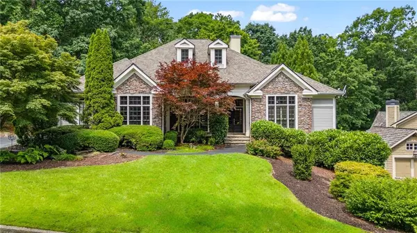 35 E Harbor DR, Dawsonville, GA 30534