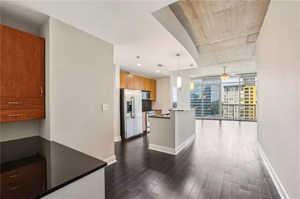 Atlanta, GA 30309,950 W Peachtree ST NW #1613