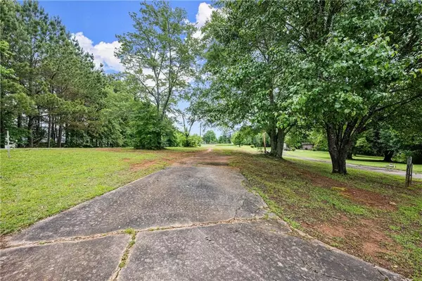 Cumming, GA 30028,6716 Concord RD