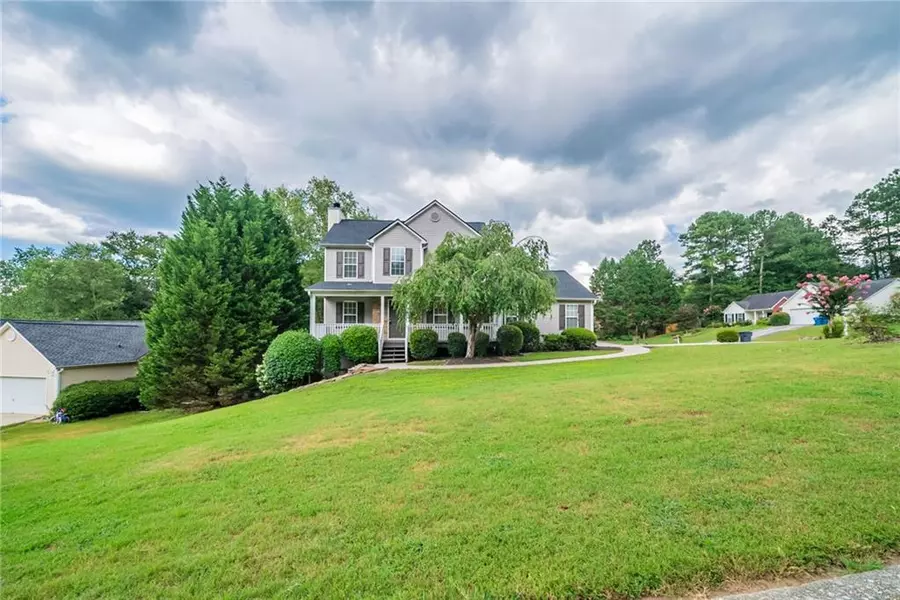 1307 Stream Walk DR, Loganville, GA 30052