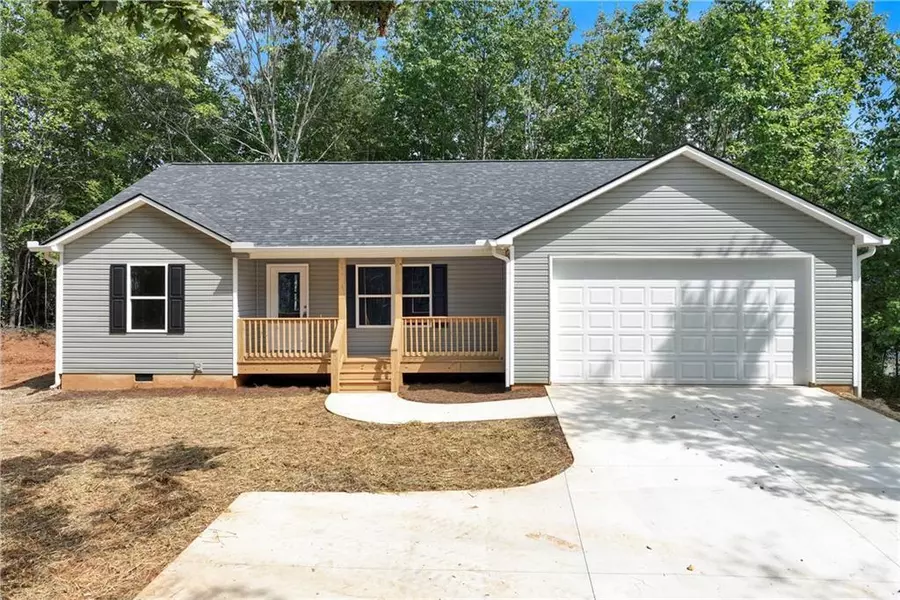 541 Day Star LN, Mount Airy, GA 30563