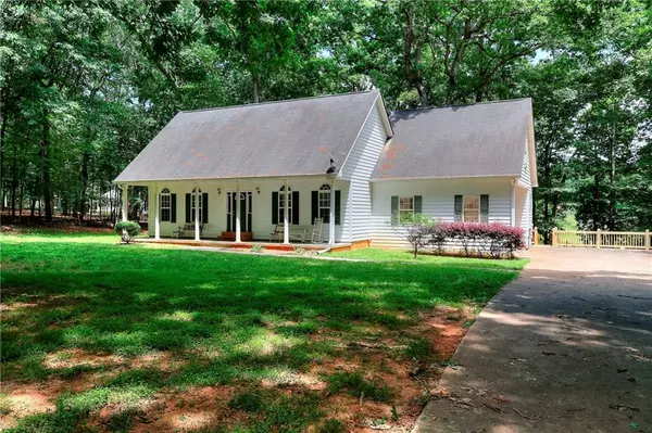 224 Red Oak DR, Maysville, GA 30558