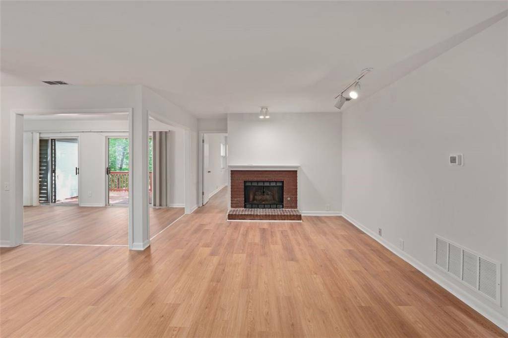 Atlanta, GA 30328,24 Dunwoody Springs DR
