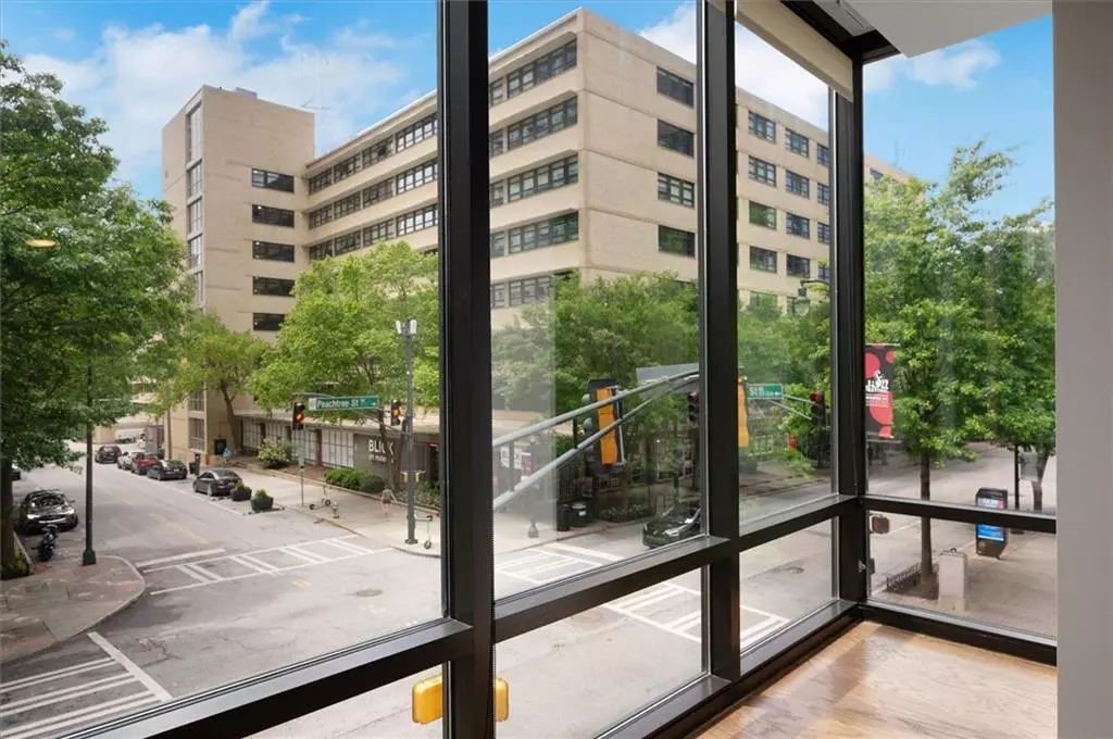Atlanta, GA 30308,867 Peachtree ST NE #202