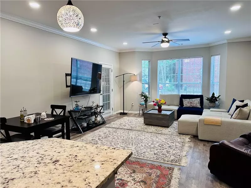 5641 Roswell RD #111, Sandy Springs, GA 30342