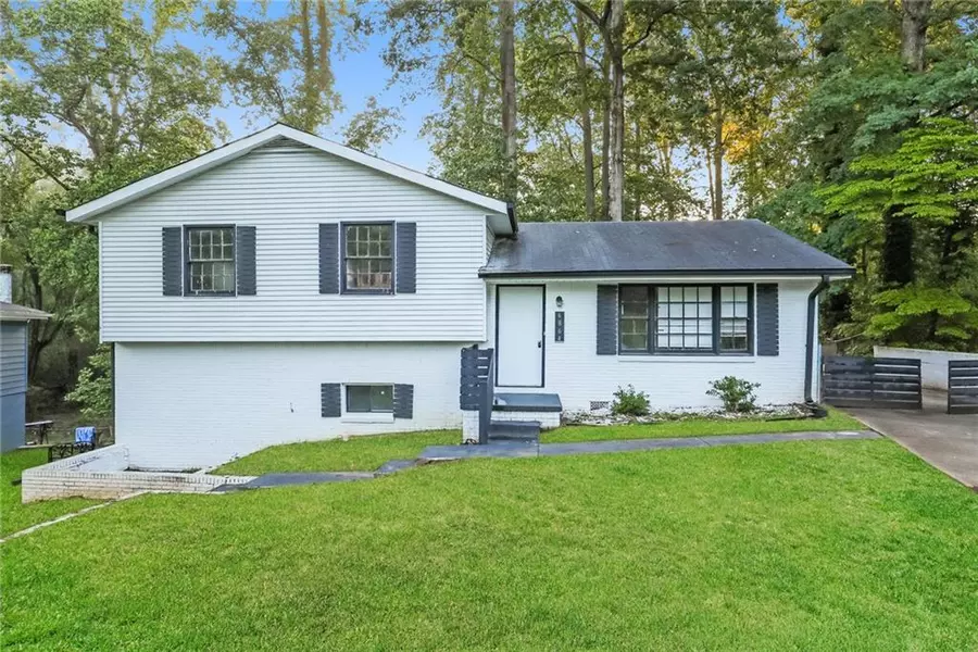 6864 Maddox RD, Morrow, GA 30260