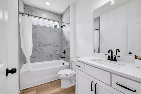 Canton, GA 30114,178 Sunshower RDG
