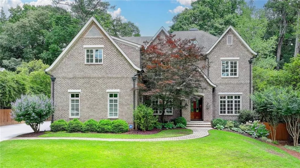 272 Lake Forrest LN NE, Atlanta, GA 30342