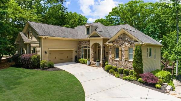 8840 Bayhill DR, Gainesville, GA 30506