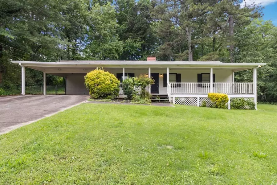 1353 Litchfield CT, Snellville, GA 30078